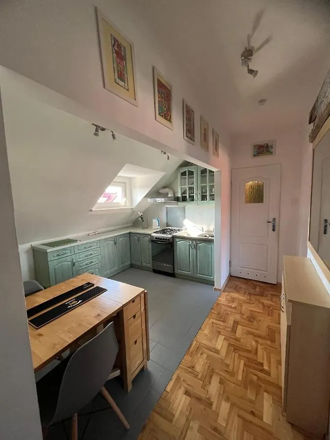 Apartament Kolobrzeska Mansarda, Narutowicza 8 Kołobrzeg